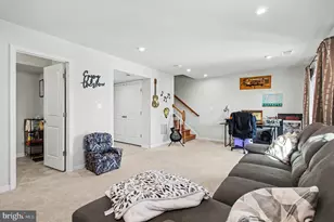 4014 Shire Meadow Ln, Triangle, VA 22172 - Photo 3
