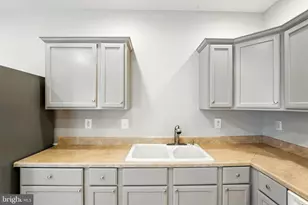 14863 Chimbote Ct, Gainesville, VA 20155 - Photo 9