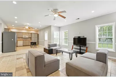 14863 Chimbote Court #BASEMENT, Gainesville, VA 20155 - Photo 11