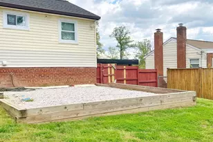 1613 Frances Dr, Woodbridge, VA 22191 - Photo 11