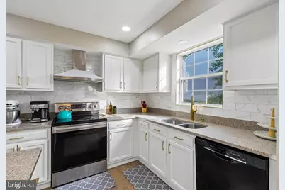 3504 Lacrosse Court, Woodbridge, VA 22193 - Photo 17