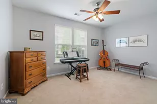 16908 Four Seasons Dr, Dumfries, VA 22025 - Photo 33