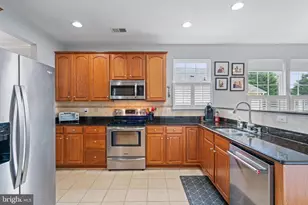 16908 Four Seasons Dr, Dumfries, VA 22025 - Photo 11