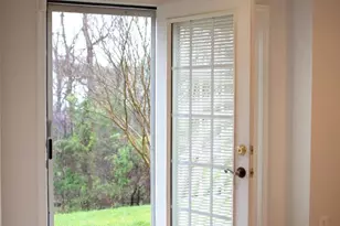 18061 Camdenhurst Dr, Gainesville, VA 20155 - Photo 31