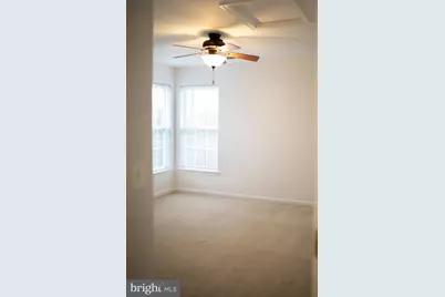 18061 Camdenhurst Drive, Gainesville, VA 20155 - Photo 23