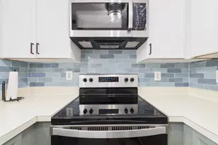 7981 Calvary Ct, Manassas, VA 20109 - Photo 13