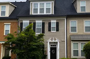 9224 Alvyn Lake Cir, Bristow, VA 20136 - Photo 1