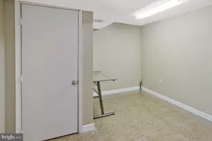 12321 Hollyhock Ct, Woodbridge, VA 22192 - Photo 33