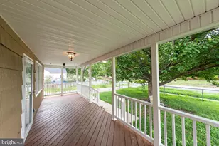 14704 Featherstone Rd, Woodbridge, VA 22191 - Photo 21