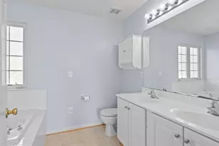 6713 Selbourne Ln, Gainesville, VA 20155 - Photo 23
