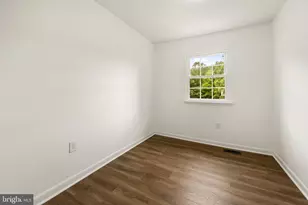 14874 Emberdale Dr, Woodbridge, VA 22193 - Photo 21