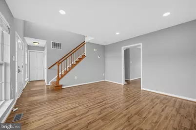 5251 Quebec Place, Woodbridge, VA 22193 - Photo 7