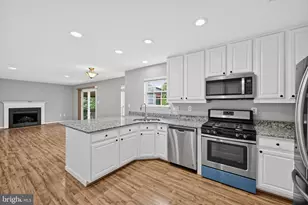 5251 Quebec Pl, Woodbridge, VA 22193 - Photo 13
