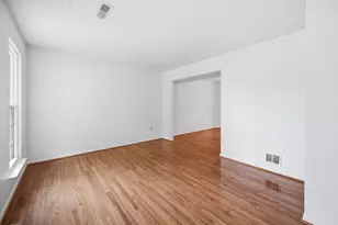 13548 Polar Ct, Woodbridge, VA 22193 - Photo 11