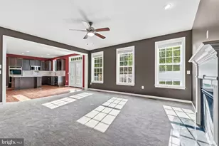 2114 Jellico Ct, Woodbridge, VA 22191 - Photo 17