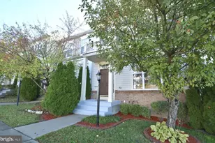 2454 Battery Hill Cir, Woodbridge, VA 22191 - Photo 5