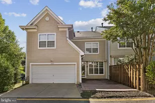 13810 Custis Square, Woodbridge, VA 22191 - Photo 3