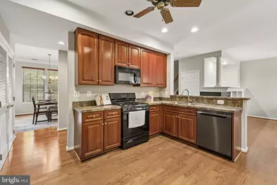 13810 Custis Square, Woodbridge, VA 22191 - Photo 9