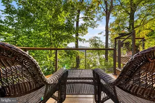 2490 Tree House Dr, Woodbridge, VA 22192 - Photo 55