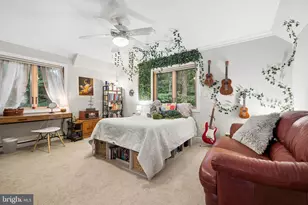 2490 Tree House Dr, Woodbridge, VA 22192 - Photo 13