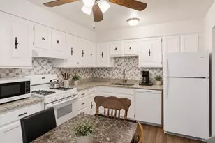 14806 Ensor Ct, Woodbridge, VA 22193 - Photo 3