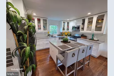 8214 Claremont Street, Manassas, VA 20110 - Photo 3