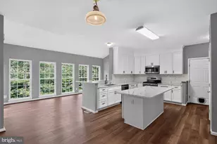 17694 Avenel Ln, Dumfries, VA 22026 - Photo 9