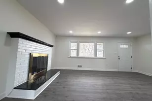 7629 Huron Dr, Gainesville, VA 20155 - Photo 17