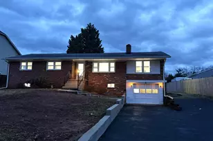 7629 Huron Dr, Gainesville, VA 20155 - Photo 3