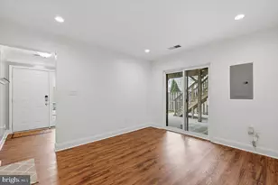 8928 Brewer Creek Pl, Manassas, VA 20109 - Photo 7