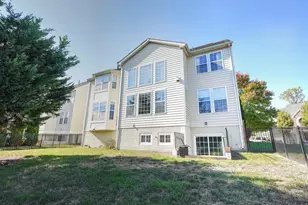 2817 Compass Cir, Woodbridge, VA 22191 - Photo 13