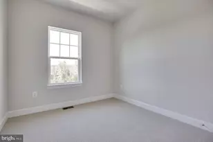 6051 Camerons Ferry Dr, Haymarket, VA 20169 - Photo 13