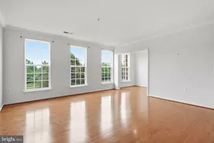 6311 Iris Meadow Ln, Haymarket, VA 20169 - Photo 5