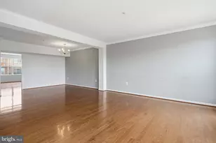 6311 Iris Meadow Ln, Haymarket, VA 20169 - Photo 7