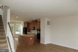 10665 Hinton Wy, Manassas, VA 20112 - Photo 3