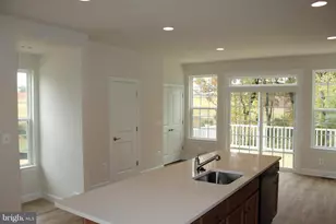 10665 Hinton Wy, Manassas, VA 20112 - Photo 9