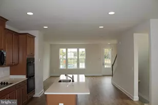 10665 Hinton Wy, Manassas, VA 20112 - Photo 7
