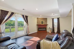 15188 Cloverdale Rd, Woodbridge, VA 22193 - Photo 11