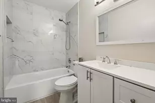 16069 Olmstead Ln, Woodbridge, VA 22191 - Photo 9