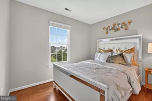 11082 Clovertree Ct, Manassas, VA 20109 - Photo 17