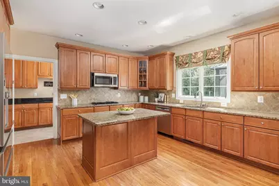 5404 Emmys Mill Court, Haymarket, VA 20169 - Photo 19