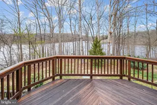 11513 Hill Meade Ln, Woodbridge, VA 22192 - Photo 5