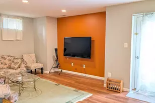 6721 Sycamore Park Dr, Haymarket, VA 20169 - Photo 3
