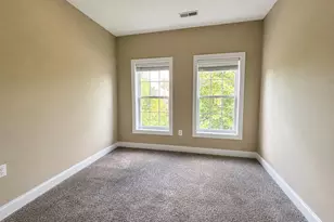 2261 Potomac Club Pkwy, Woodbridge, VA 22191 - Photo 19