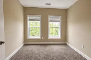 2261 Potomac Club Pkwy, Woodbridge, VA 22191 - Photo 23