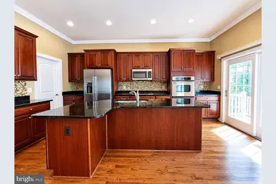 2261 Potomac Club Parkway, Woodbridge, VA 22191 - Photo 9