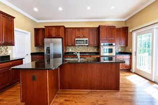 2261 Potomac Club Pkwy, Woodbridge, VA 22191 - Photo 9