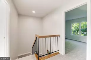 1883 Inglebrook Dr, Woodbridge, VA 22192 - Photo 33