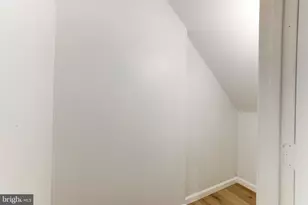1883 Inglebrook Dr, Woodbridge, VA 22192 - Photo 47