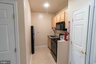 3624 Stonewall Manor Dr, Triangle, VA 22172 - Photo 7